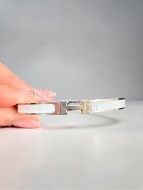 Stainless Steel White Enamel Silver-Tone H Bracelet - Size 6.5 NEW
